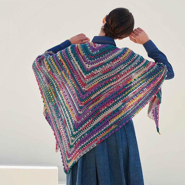 Driehoekige Maxi-sjaal met vleugje Alpaca in Onni Premiumgaren Katia Haakpakket Driehoekige Maxi-sjaal met vleugje Alpaca in Onni Premiumgaren Katia Haakpakket