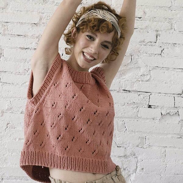 Ura Tee Roze gebreid shirt met Ajourwerk Breipakket Katia Ura Tee Roze gebreid shirt met Ajourwerk Breipakket Katia